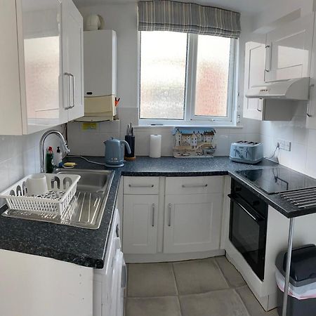 Seabreeze Apartment Lyme Regis Bagian luar foto