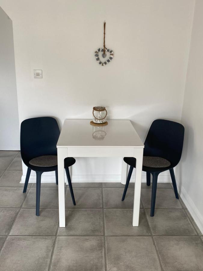 Seabreeze Apartment Lyme Regis Bagian luar foto