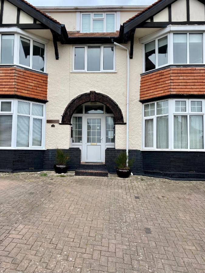 Seabreeze Apartment Lyme Regis Bagian luar foto